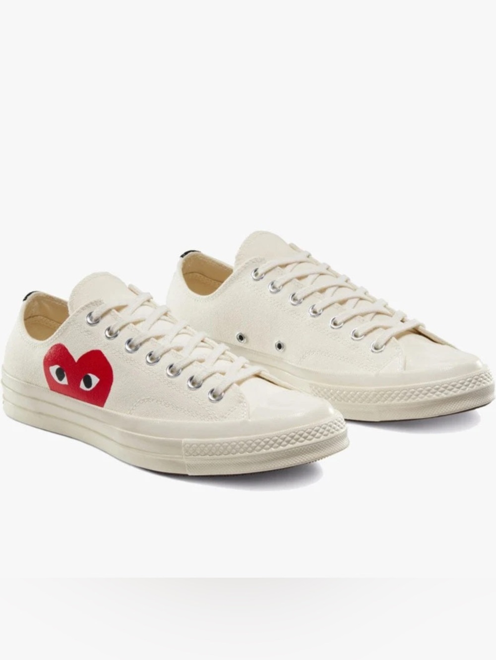 ✨ Comme des Garçons PLAY x Converse Cream Low-Top Sneakers with Red Heart